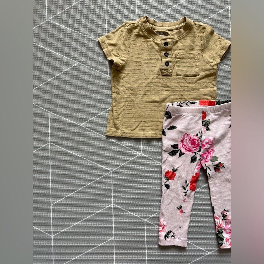 Old Navy|Baby girl/toddler tan mustard Yellow Button-Up Shirt & Floral Leggings•